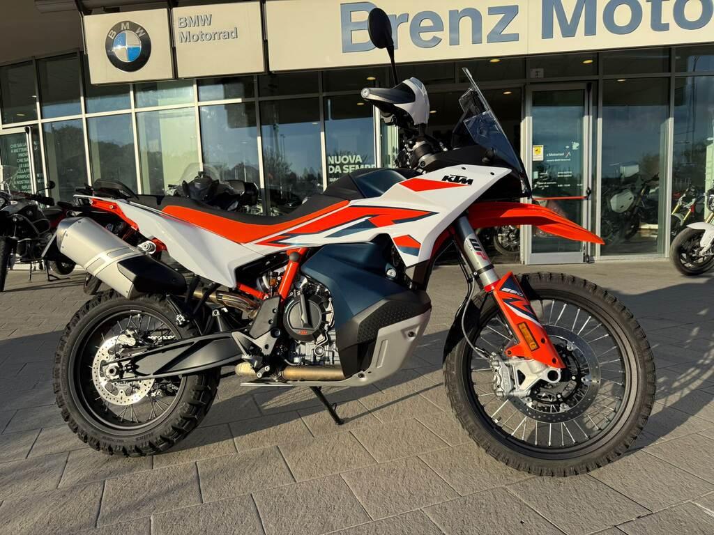 890 ADVENTURE