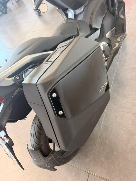 FORZA 750
