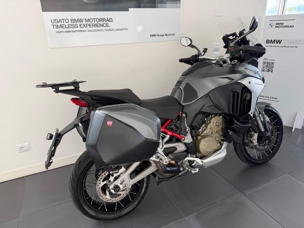 MULTISTRADA V4