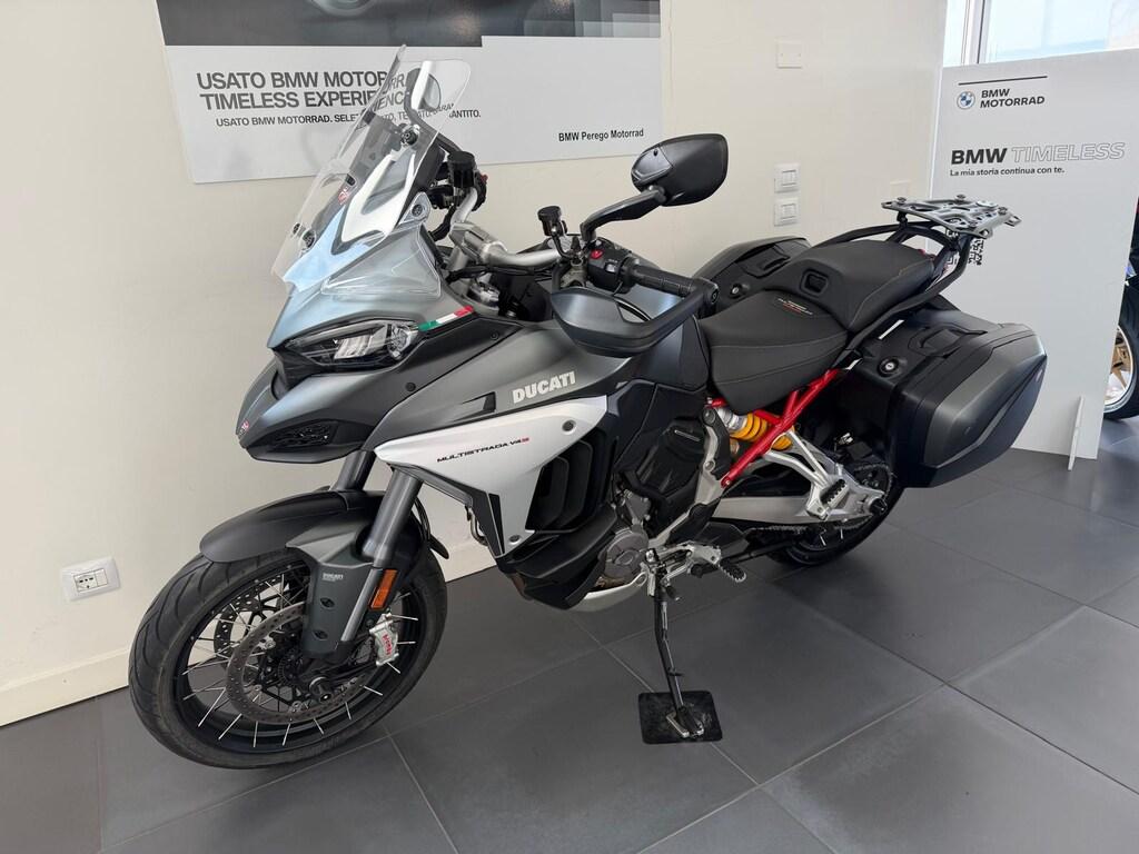 MULTISTRADA V4
