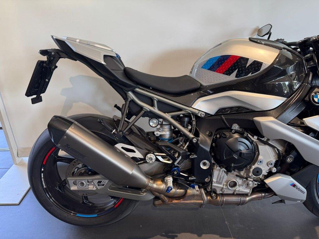 M 1000 R