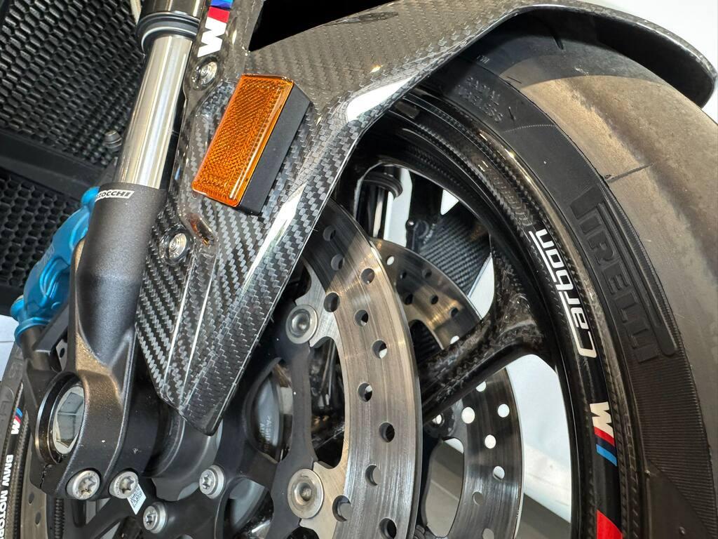 M 1000 R