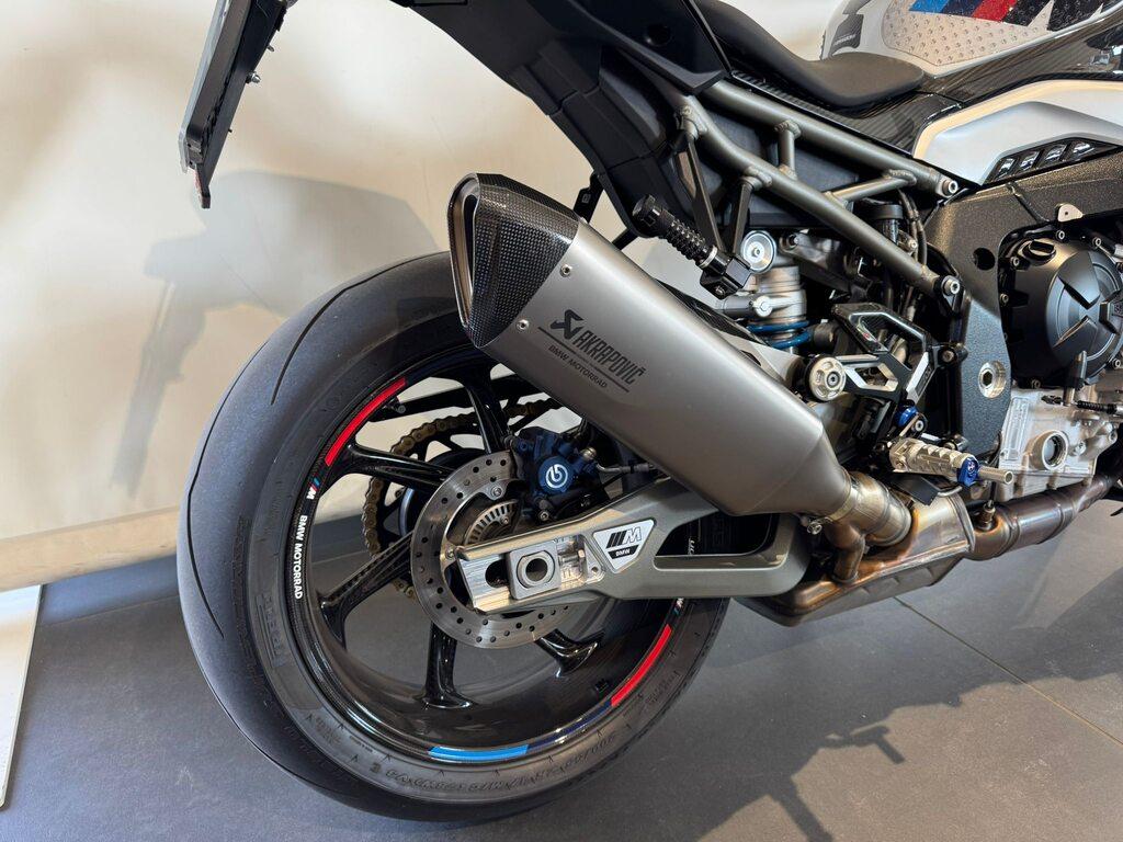 M 1000 R
