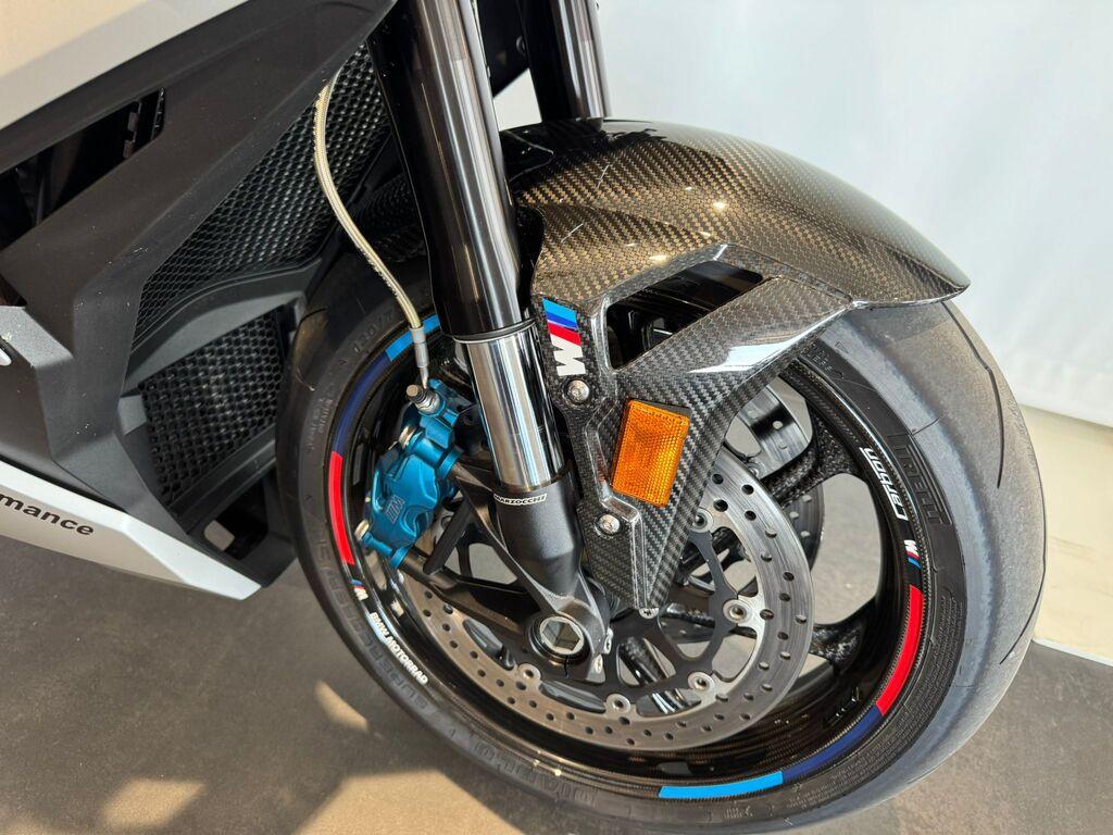 M 1000 R