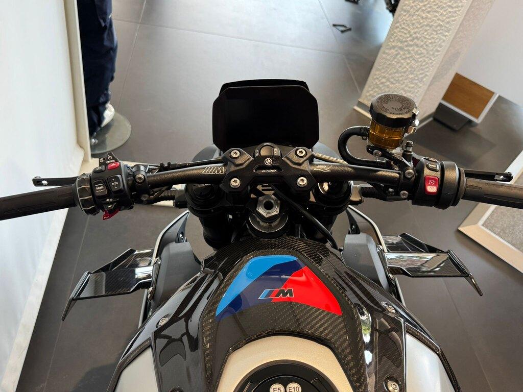 M 1000 R