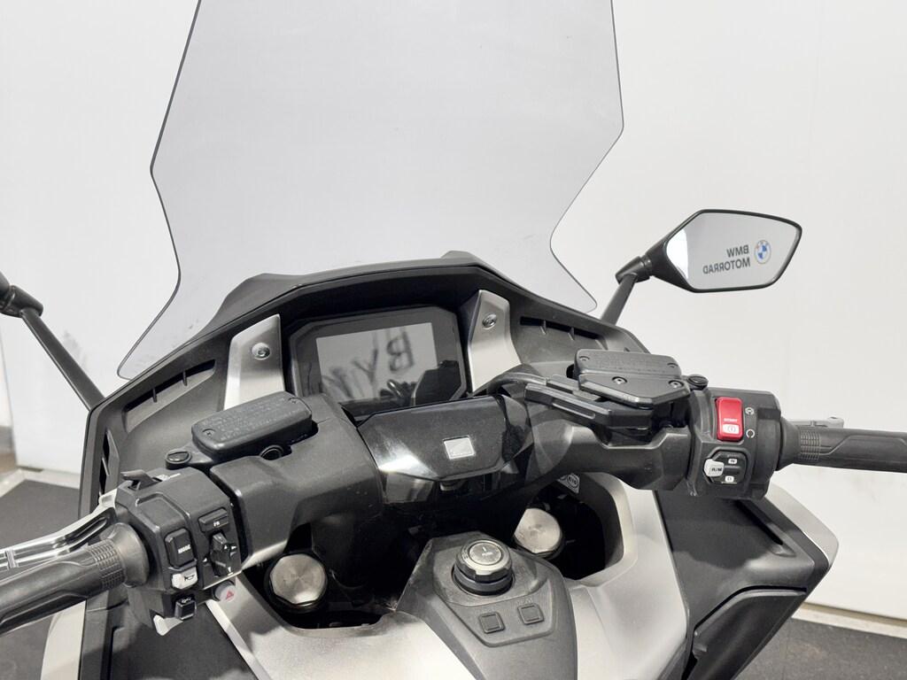 FORZA 750