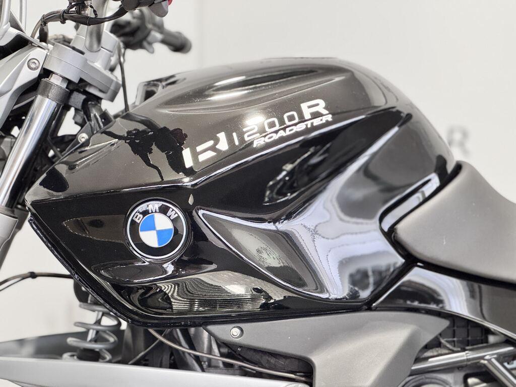 R 1200 R