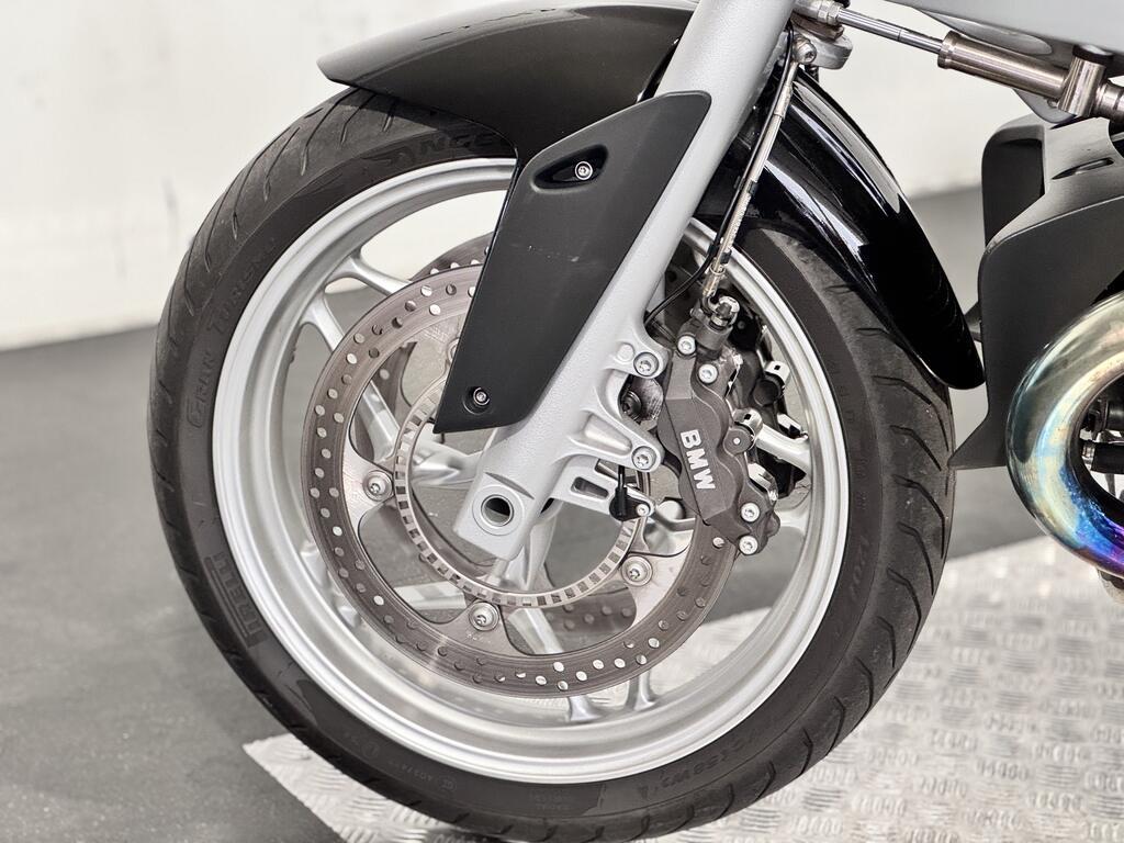 R 1200 R