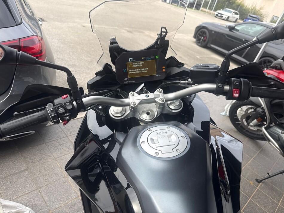 F 900 XR