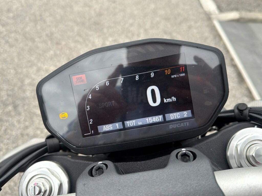 MONSTER 1200