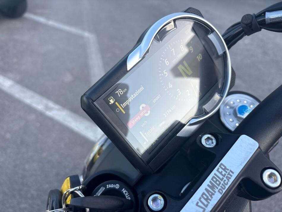 SCRAMBLER 800