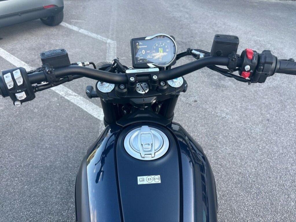 SCRAMBLER 800