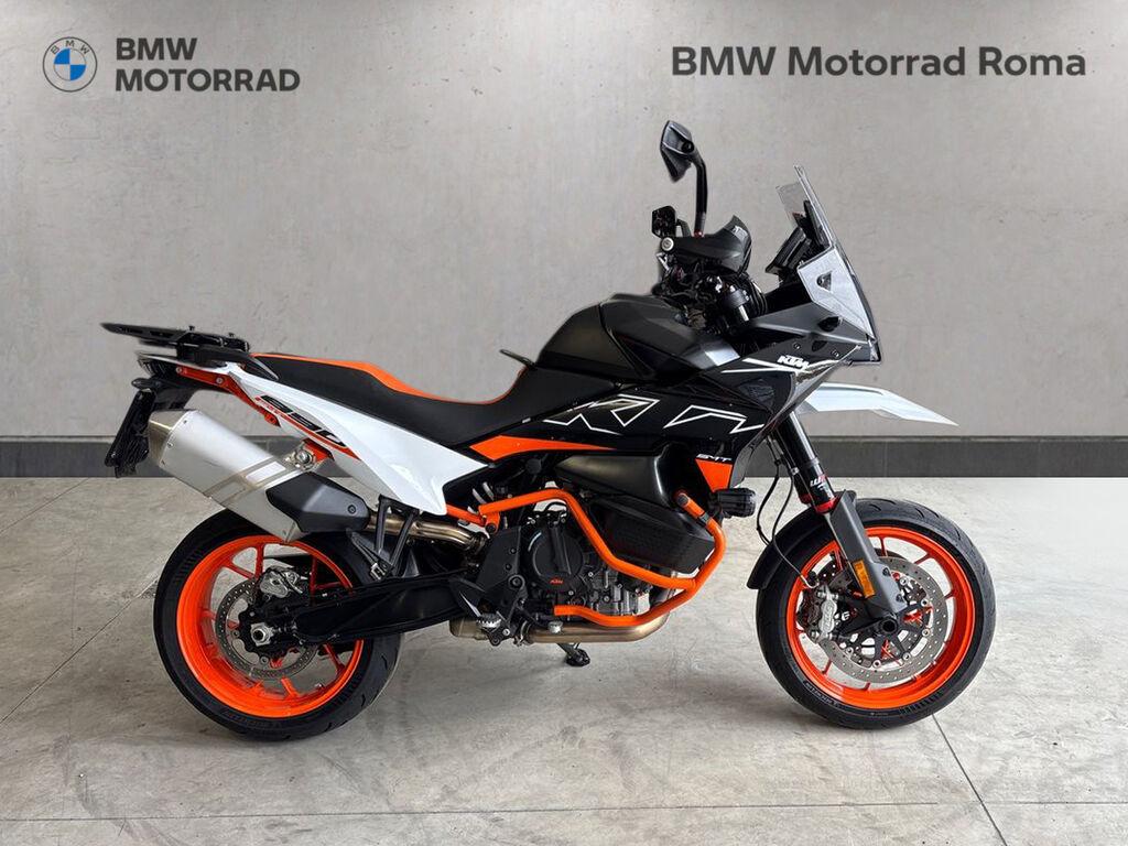 890 SMT