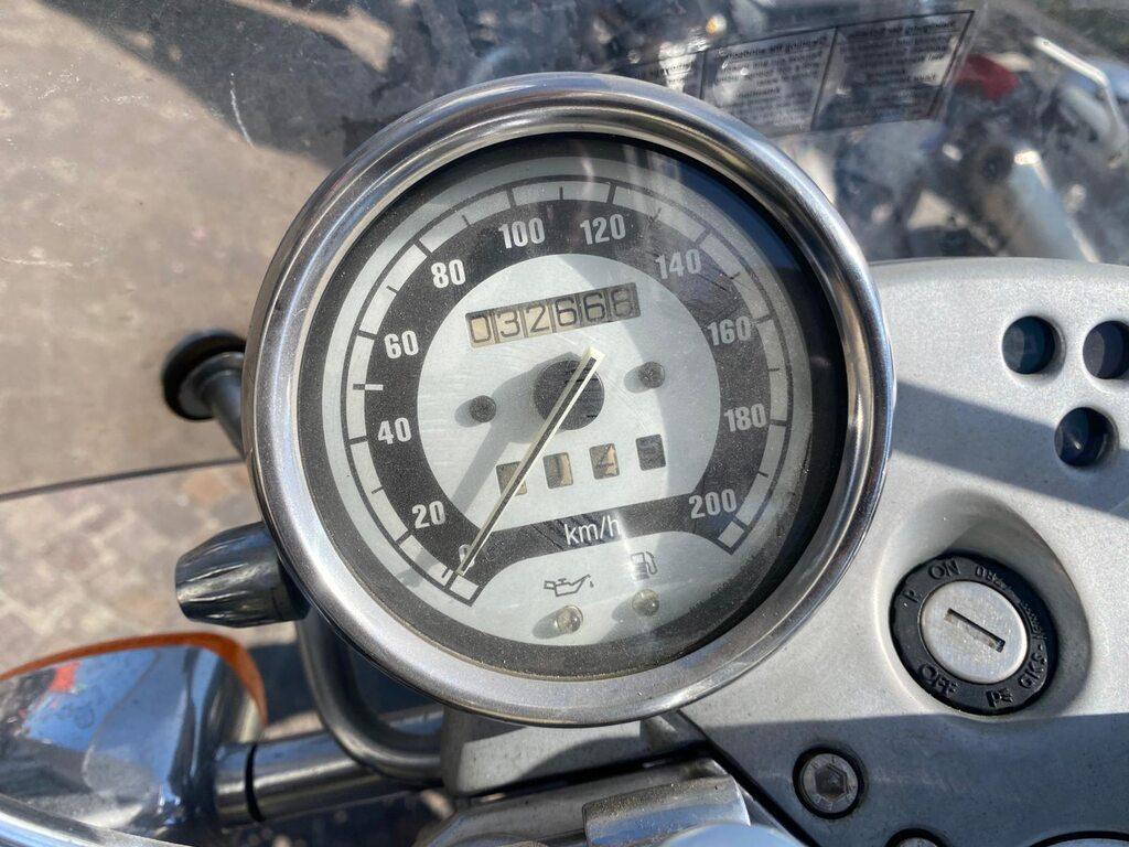 R 1200 C