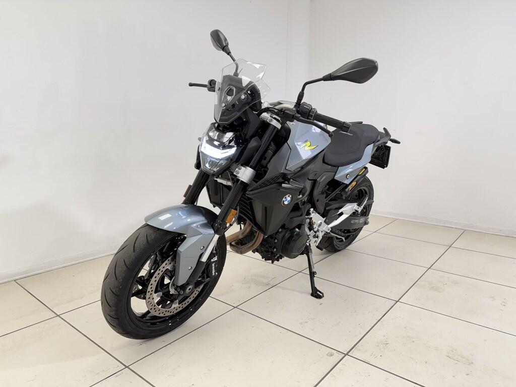 F 900 R