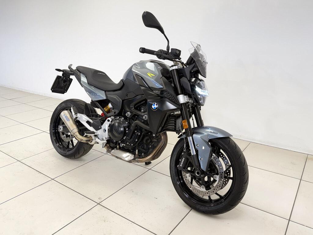 F 900 R