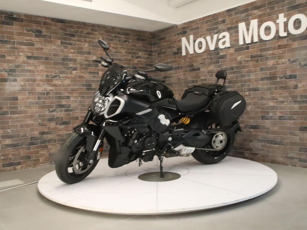 DIAVEL V4