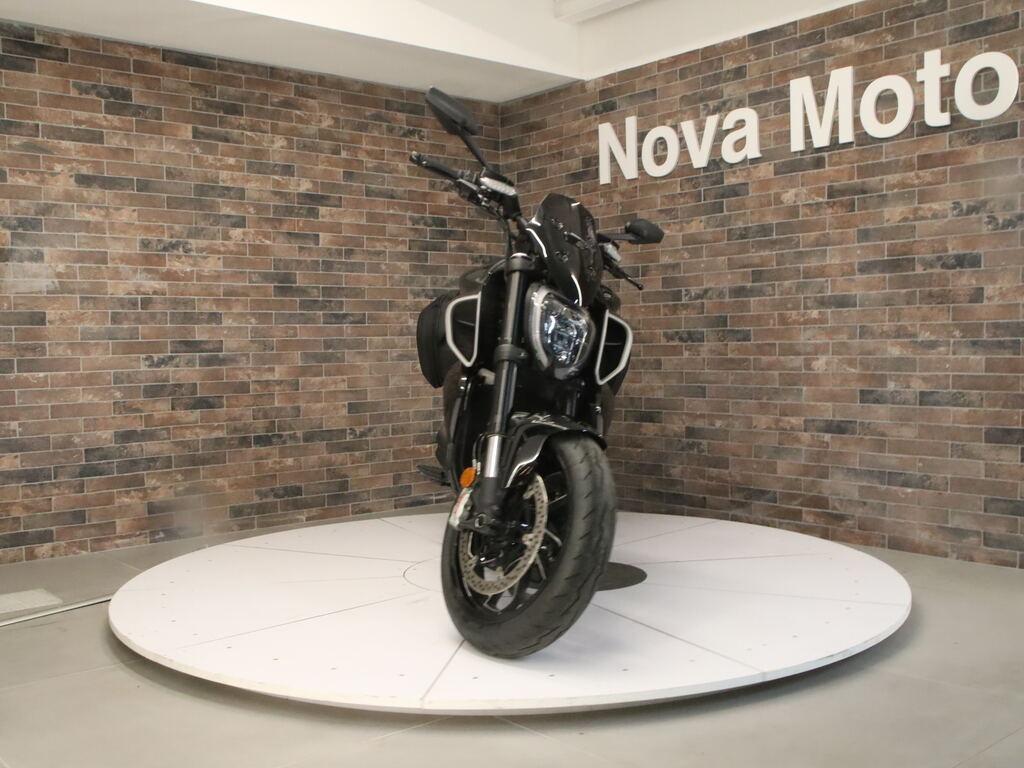 DIAVEL V4