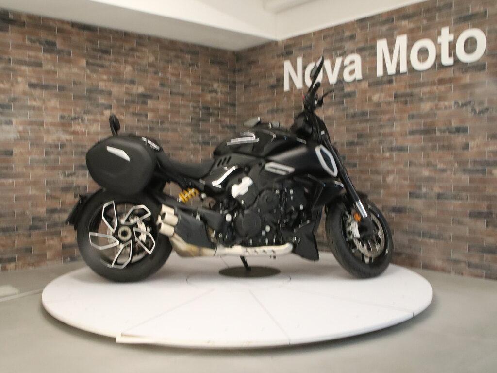 DIAVEL V4