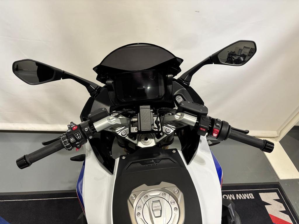 R 1300 RS