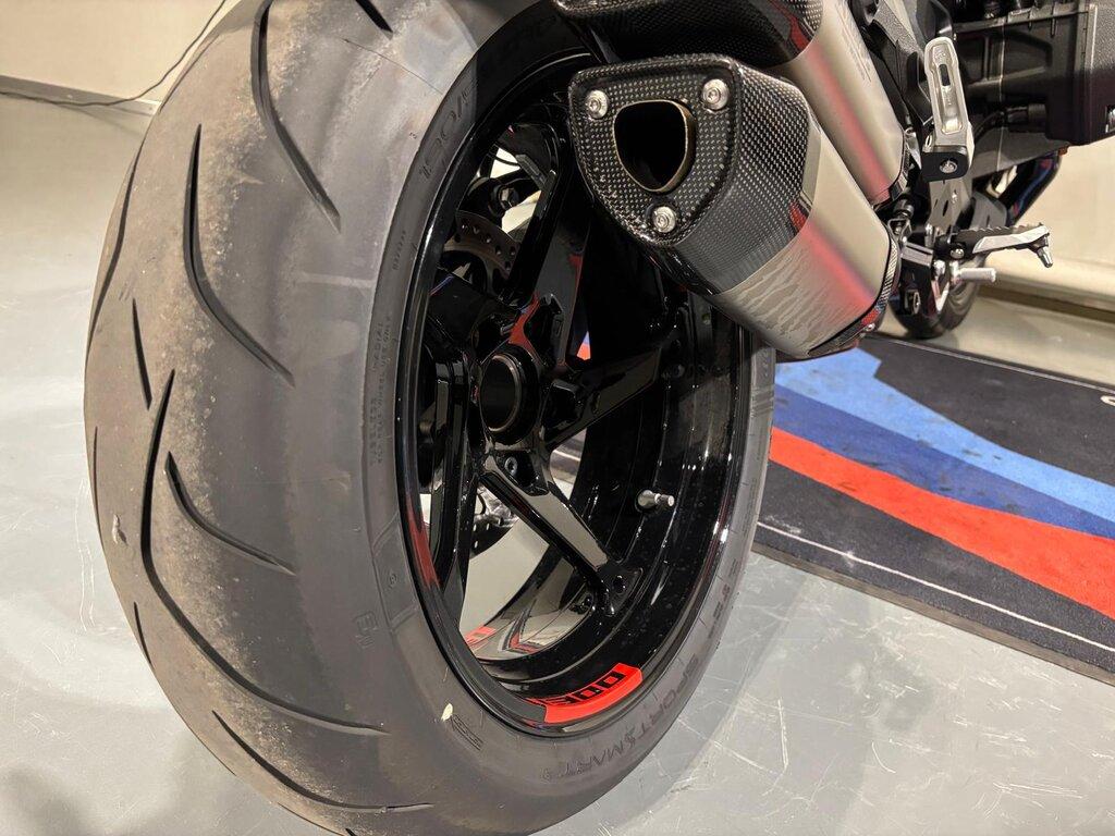 R 1300 RS