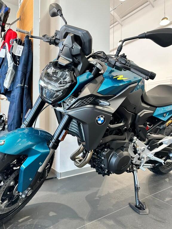 F 900 R