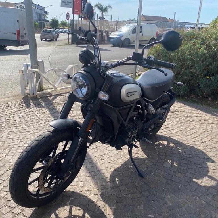 SCRAMBLER 800