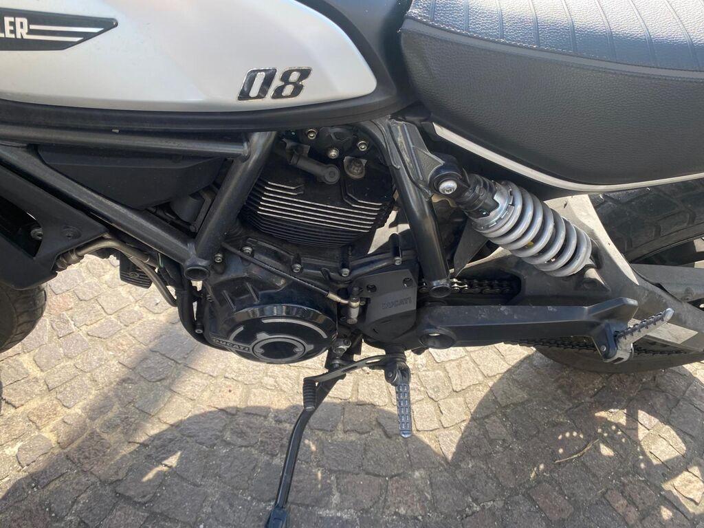 SCRAMBLER 800