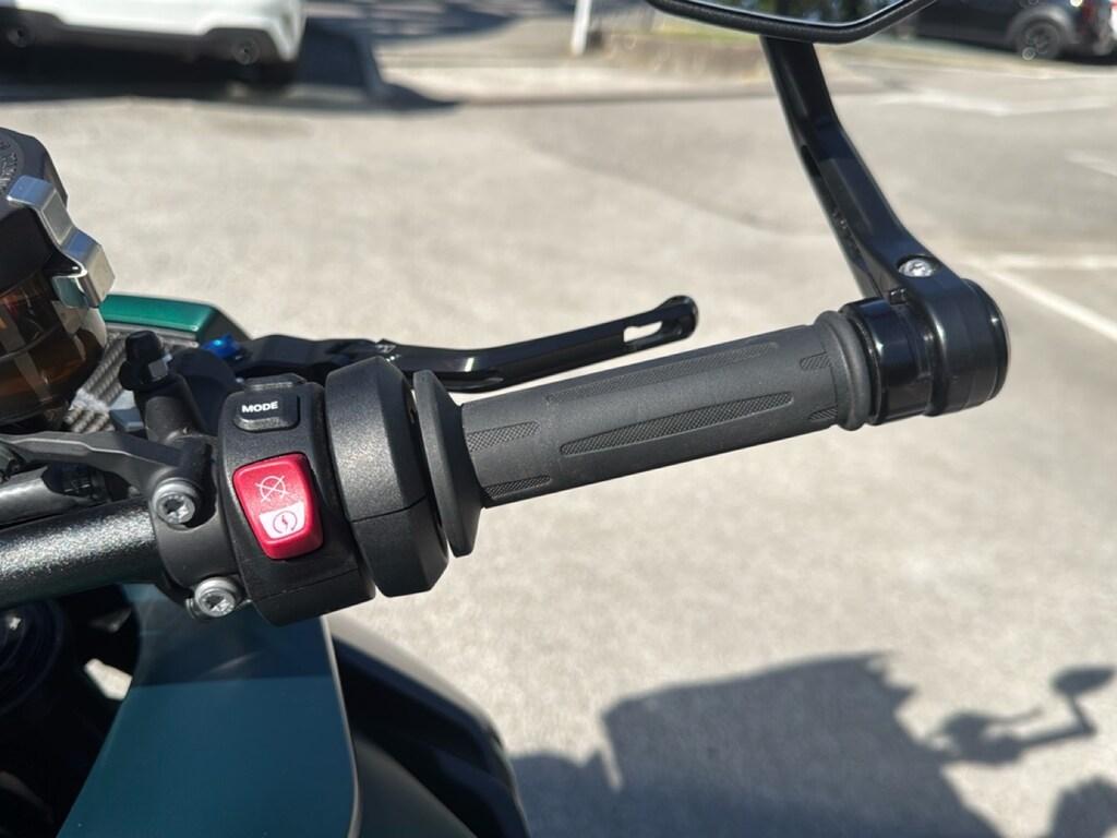 M 1000 XR