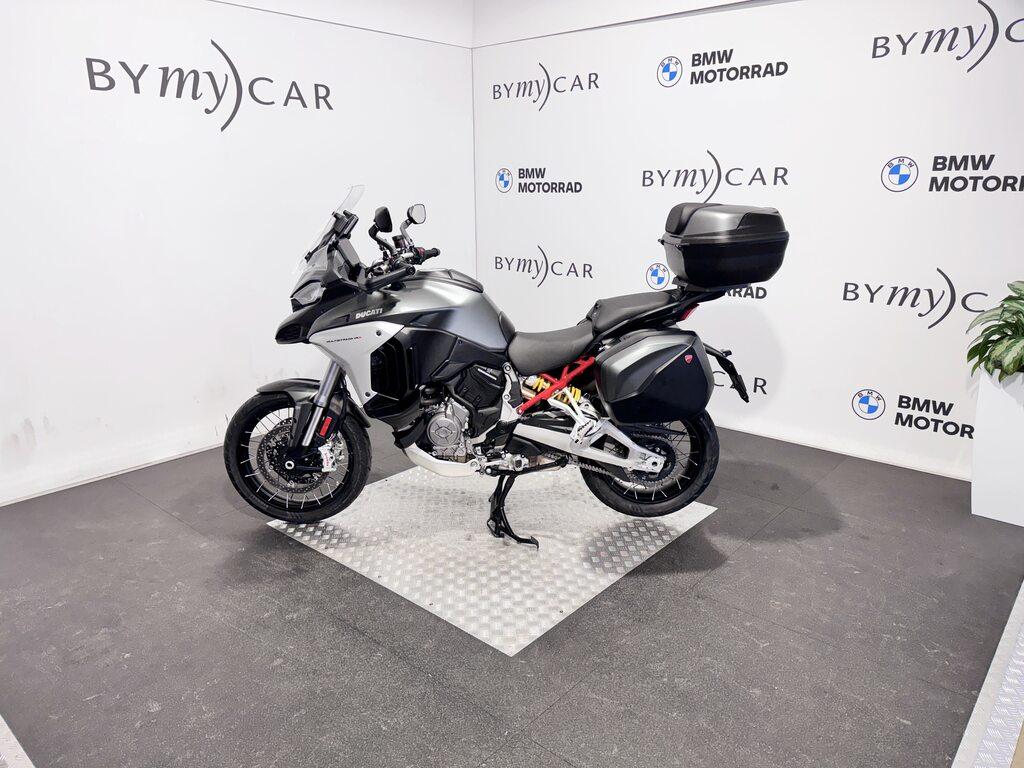 MULTISTRADA V4