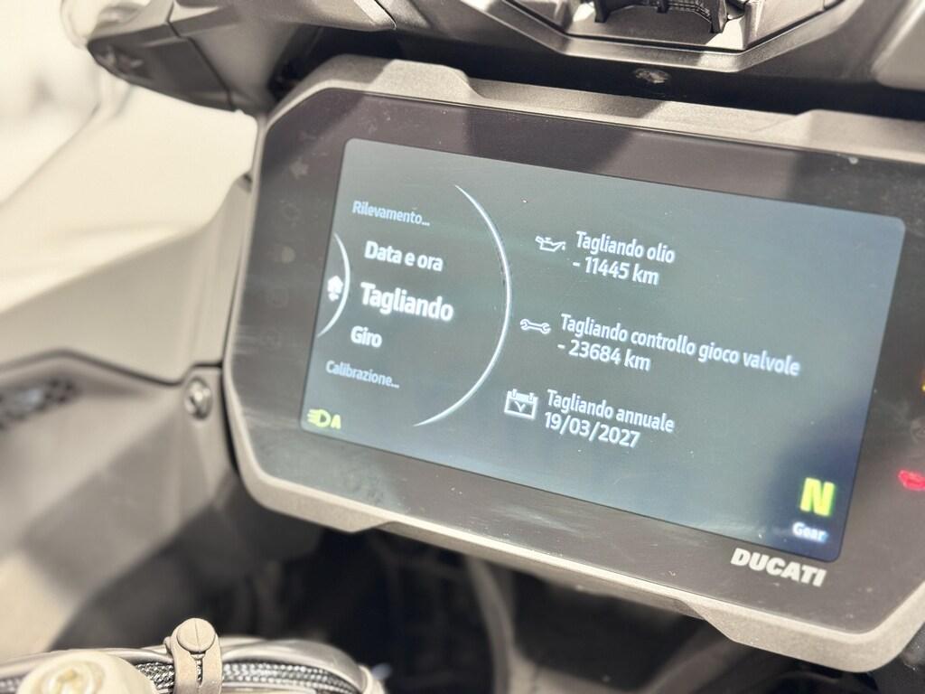 MULTISTRADA V4