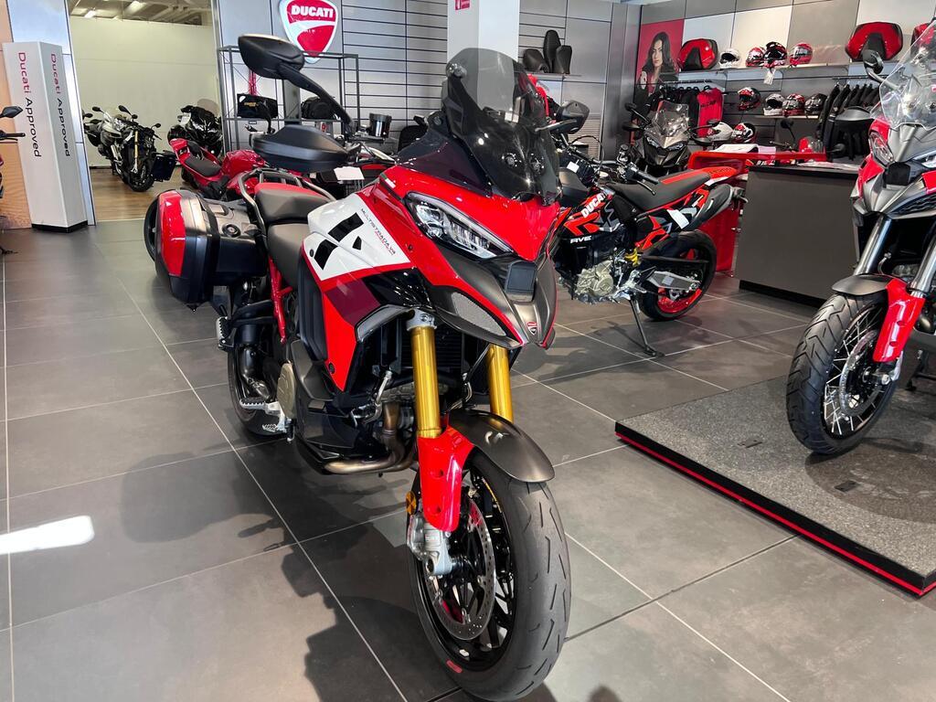 MULTISTRADA V4