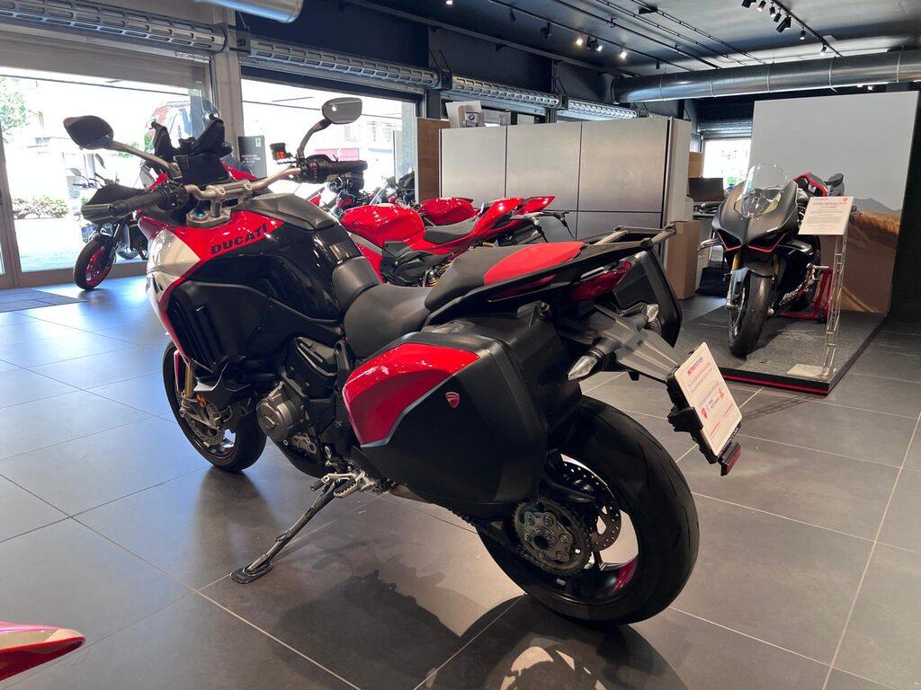 MULTISTRADA V4