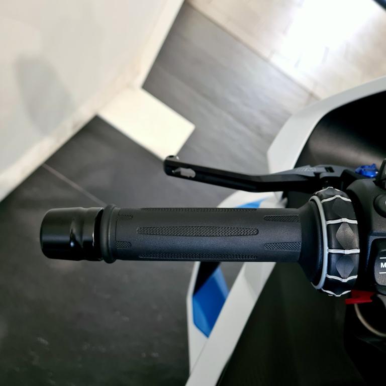 S 1000 RR