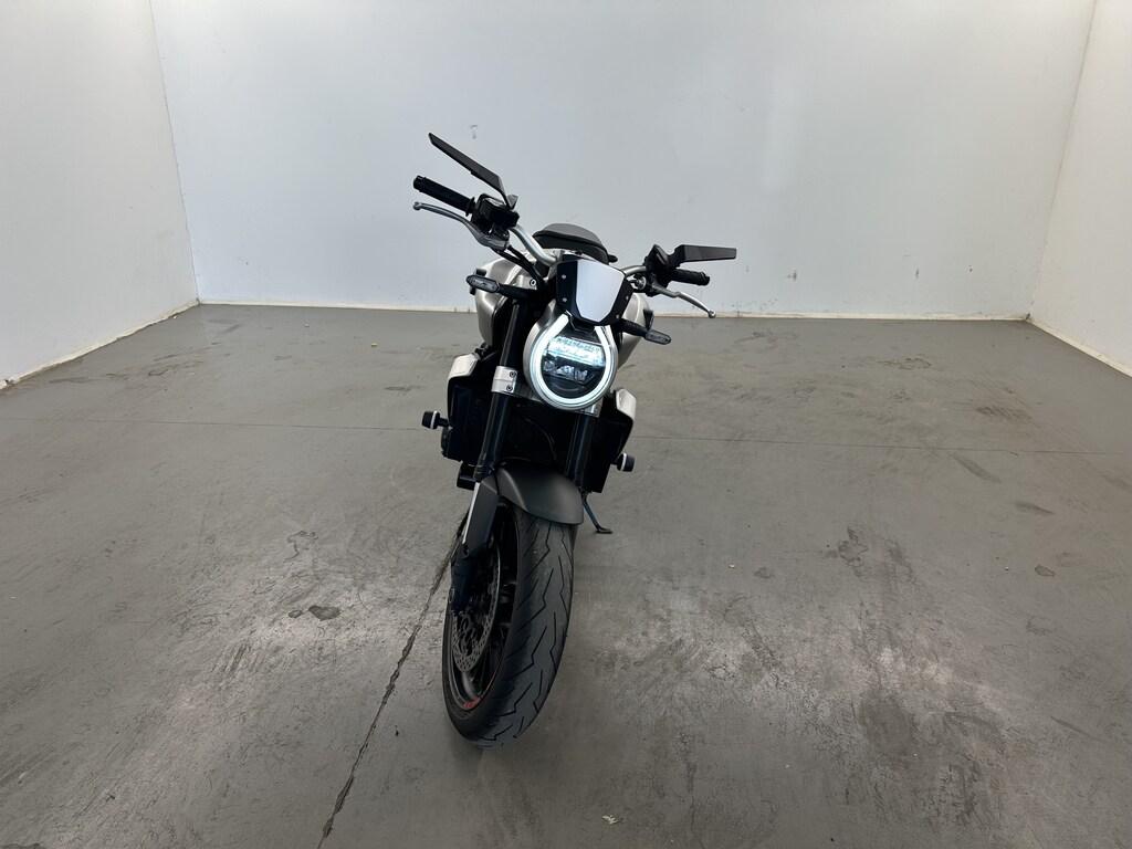 CB 1000 R