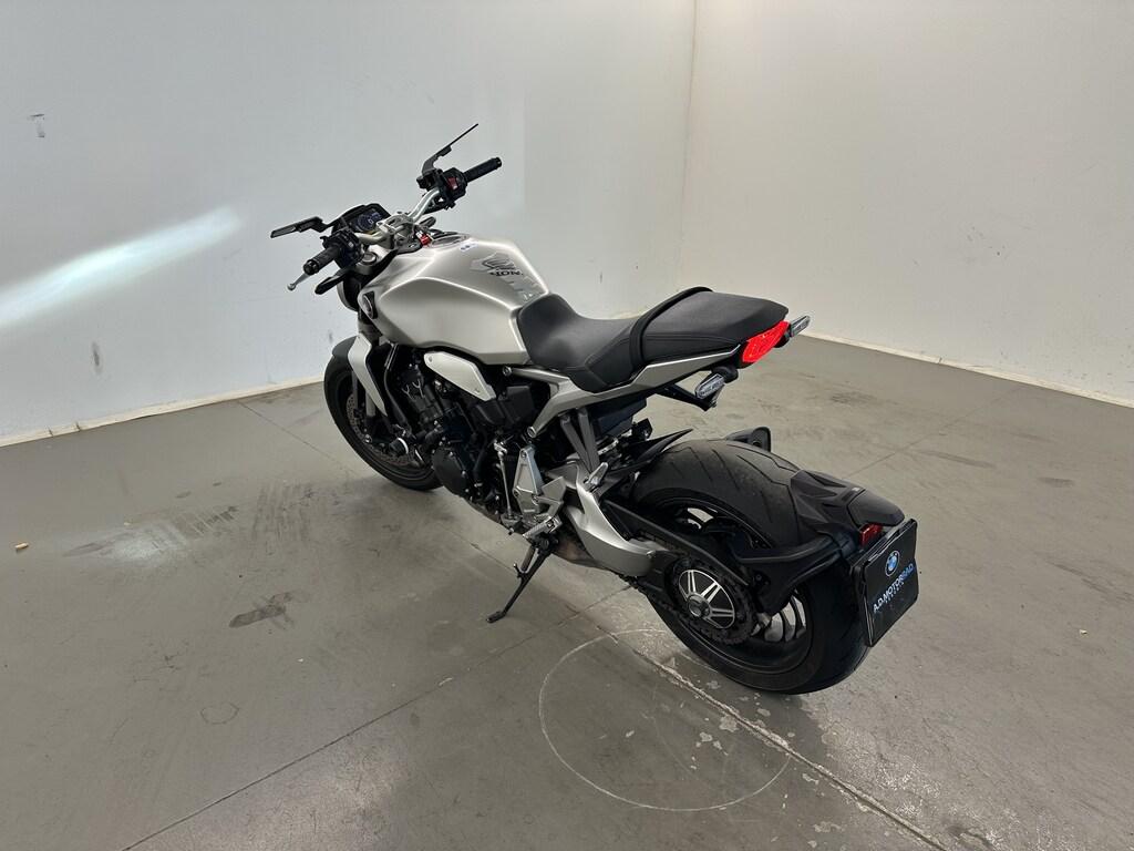 CB 1000 R