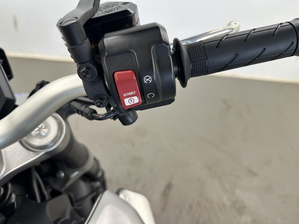 CB 1000 R