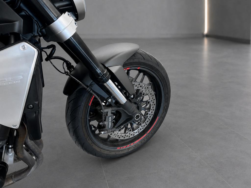 CB 1000 R