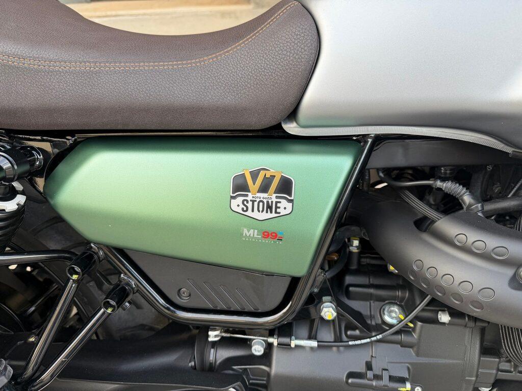 V7 850