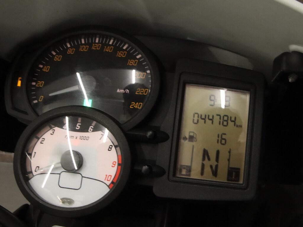 F 800 R