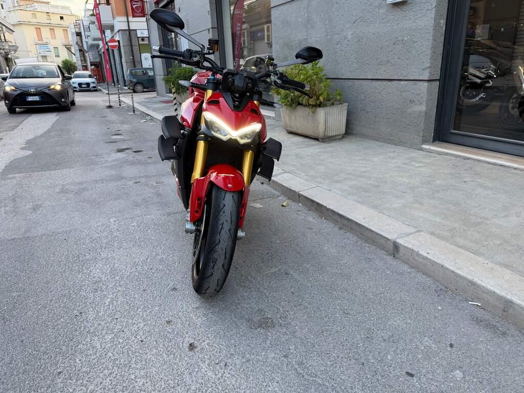 STREETFIGHTER V4