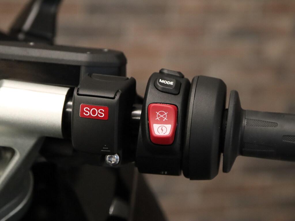 R 1300 RS