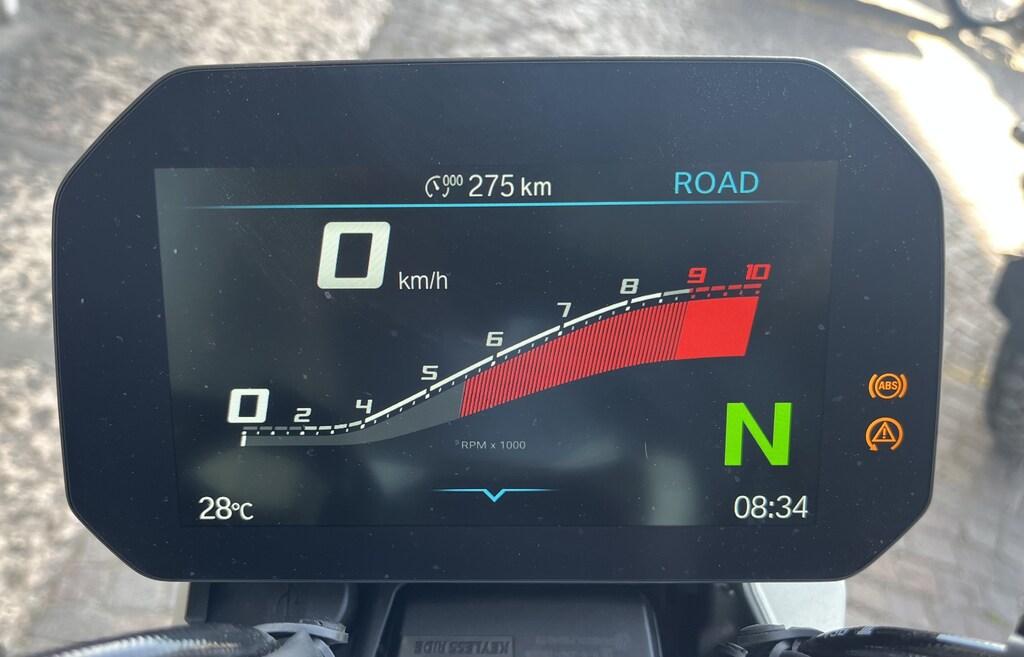 R 1300 R