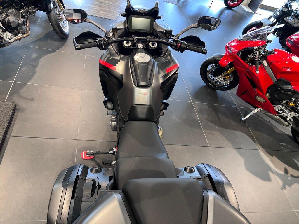 MULTISTRADA V4