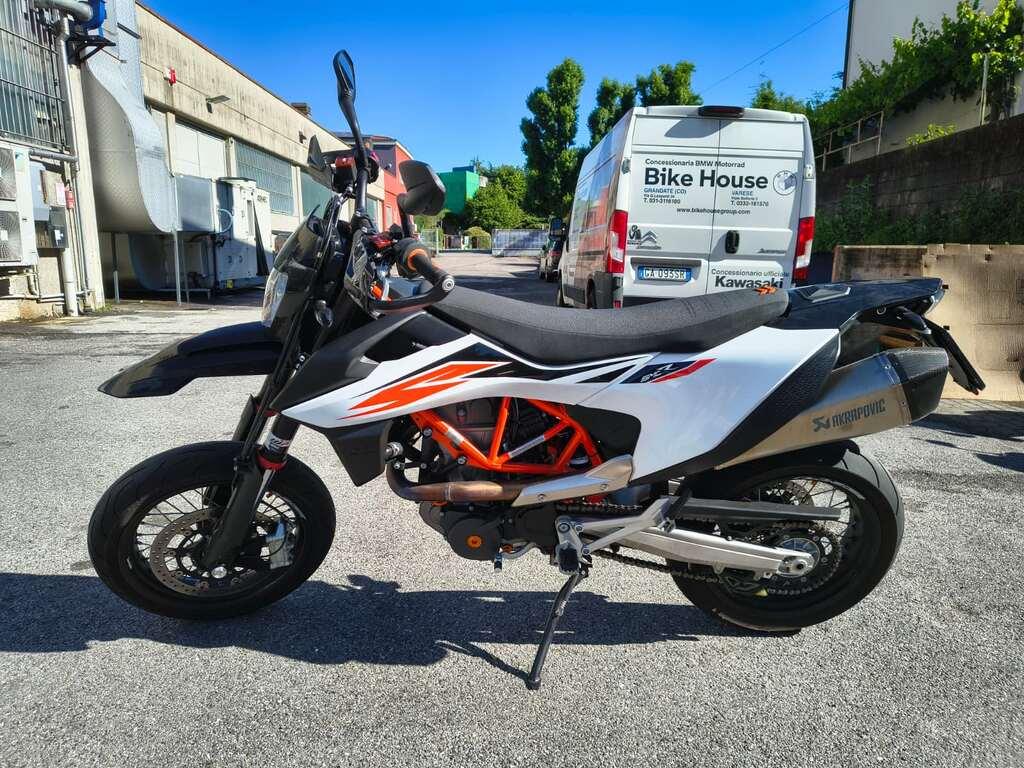 690 SUPERMOTO
