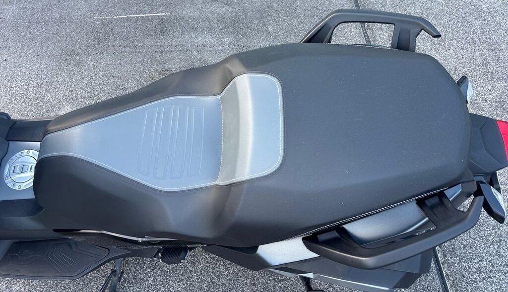 C 400 X
