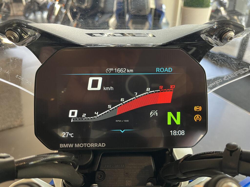R 1300 R
