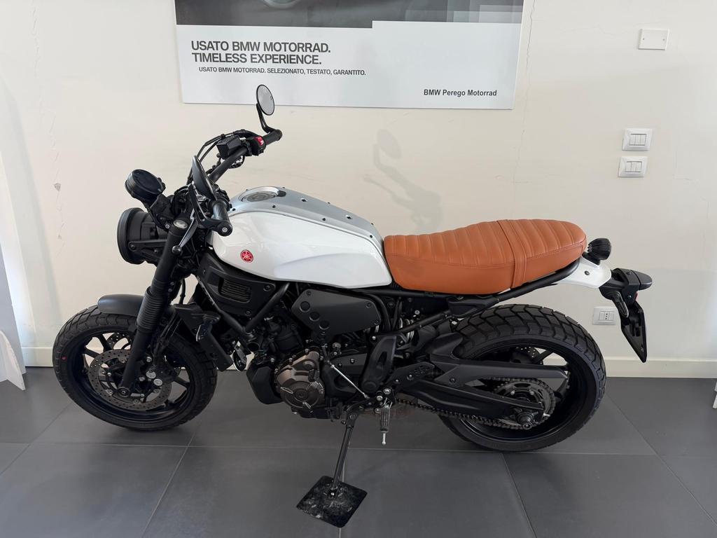 XSR 700