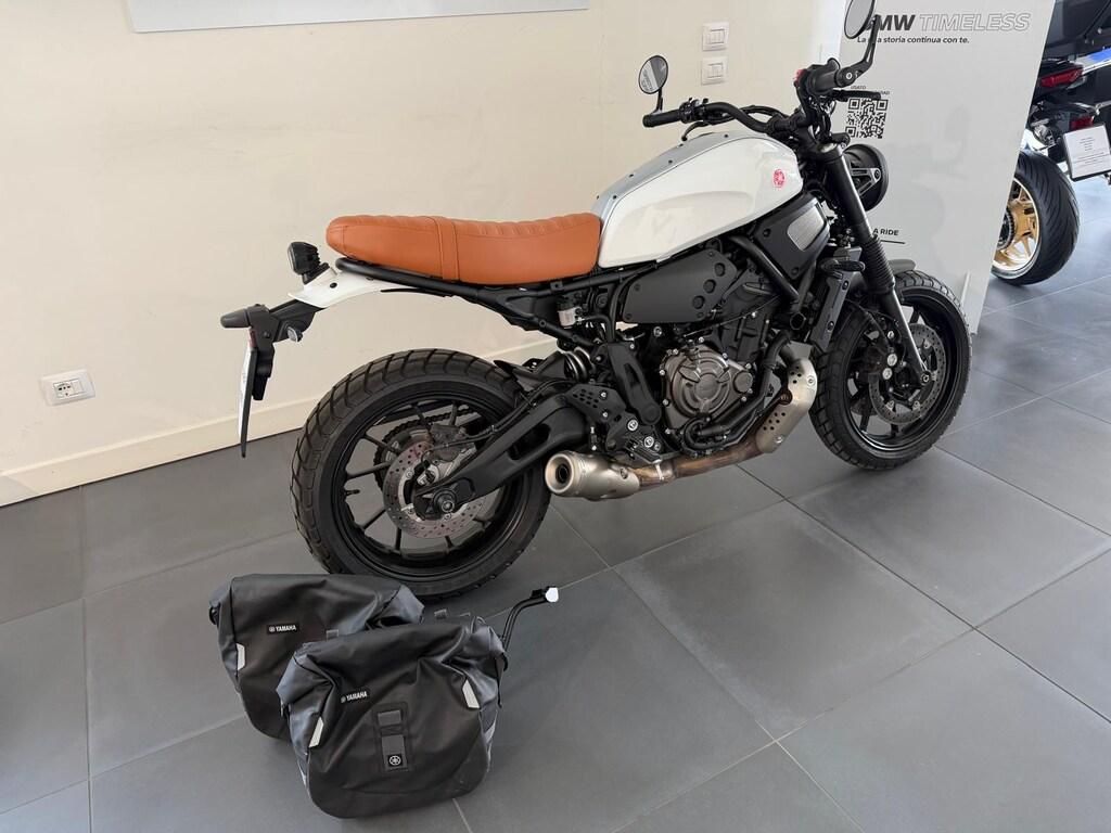 XSR 700