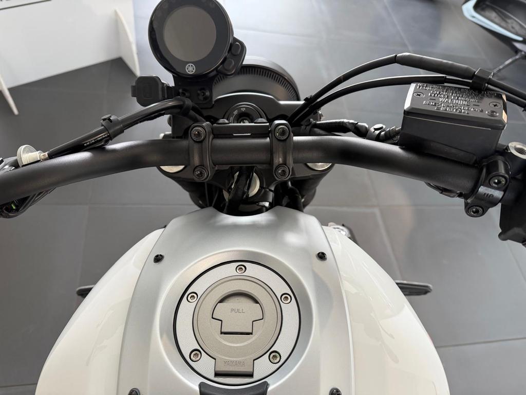 XSR 700